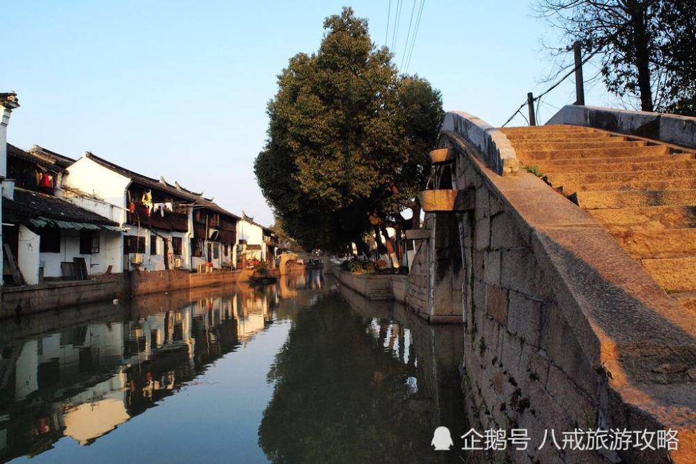 其实算不上什么礼物却又是最好的礼物有同学说这样的说法前后矛盾你同意这样的观点吗？